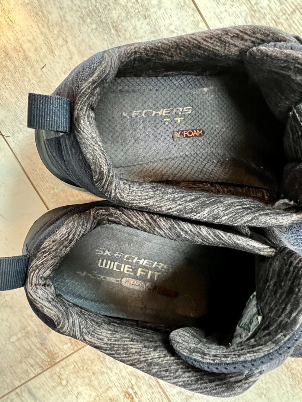 LAST CHANCE-FIRM PRICE!  Mens Sketchers Lite-Weight Blue Sneakers - Picture 5 of 7